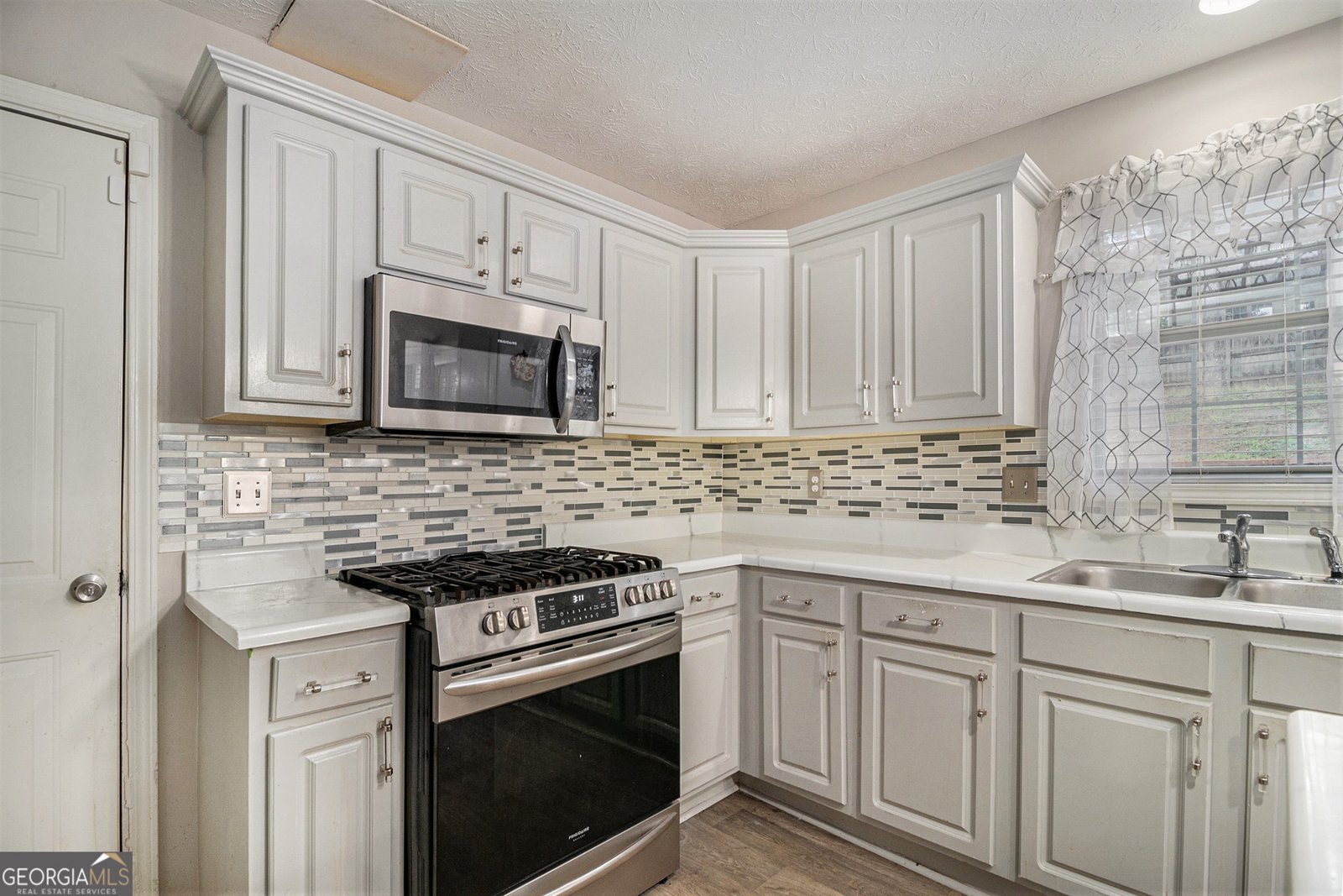 228 Kensington Trace Stockbridge - 11