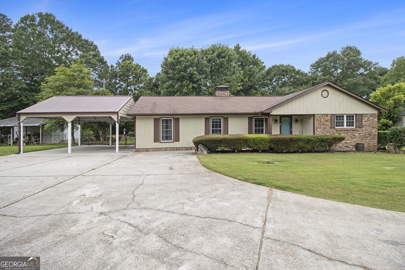 1134 Roscoe Road Newnan - 1