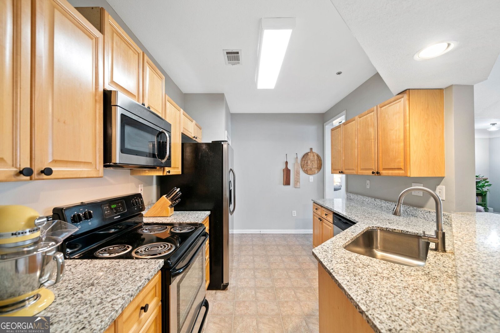 536 Sandringham Drive Milton - 14