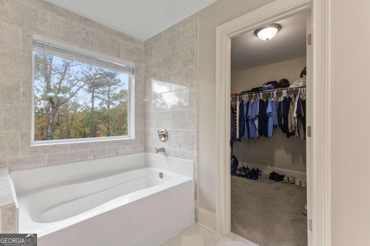 3198 Garden Hill Lane Douglasville - 40