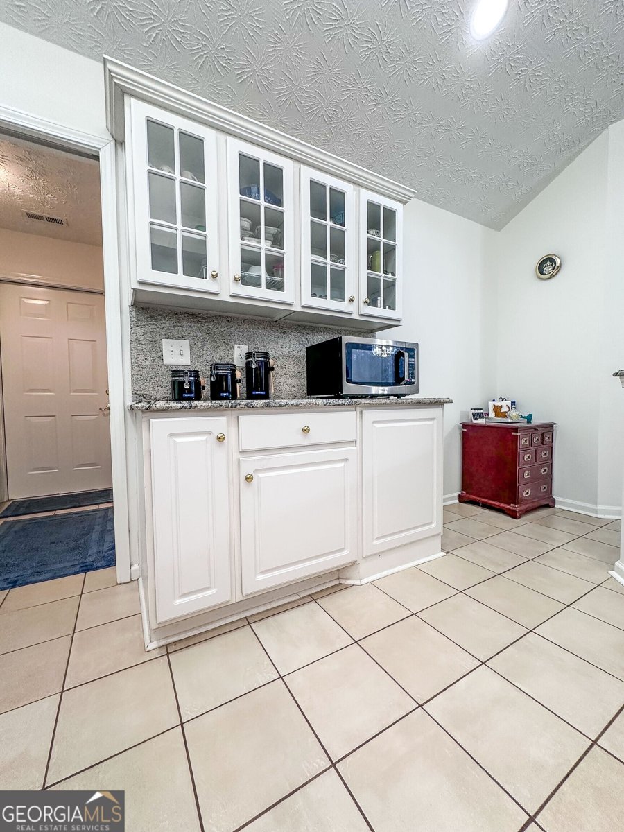 3836 Vineyards Lake Circle Kennesaw - 30