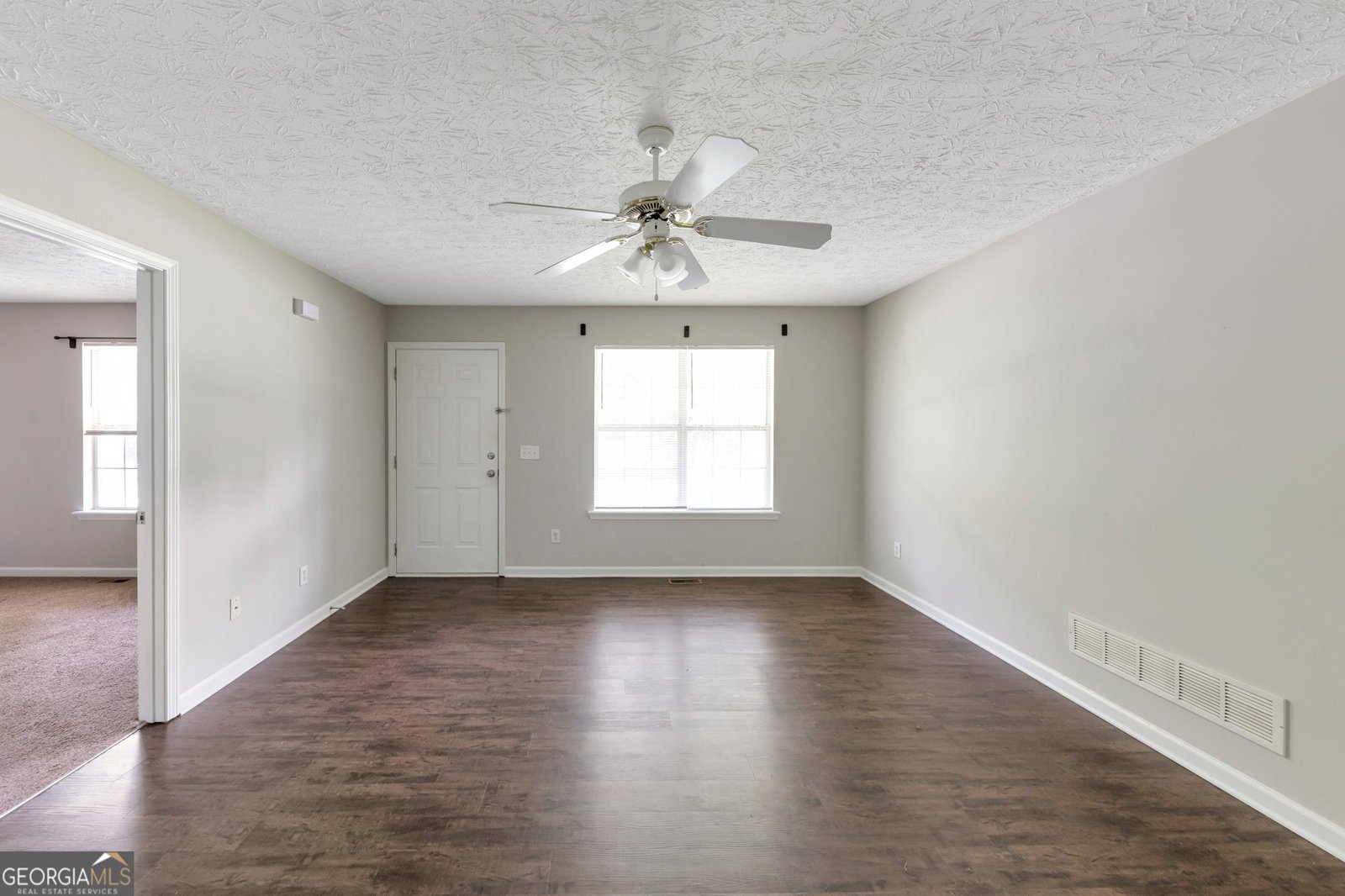 400 Rustin Drive Dallas - 4