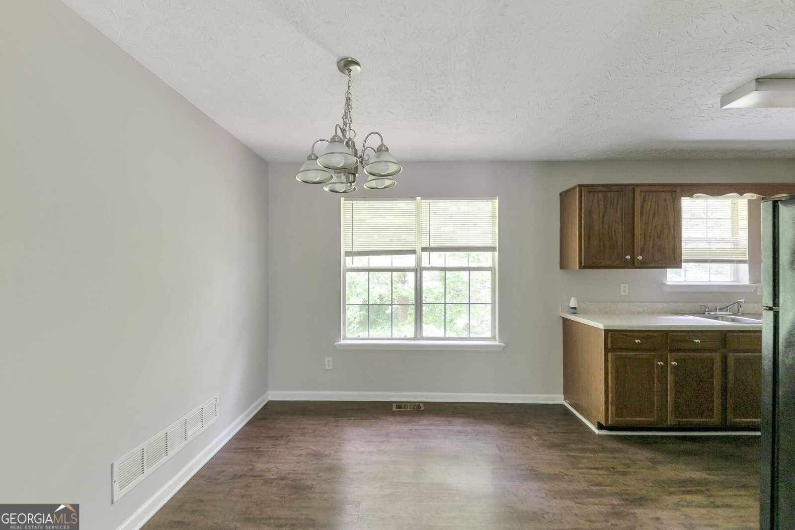 400 Rustin Drive Dallas - 6
