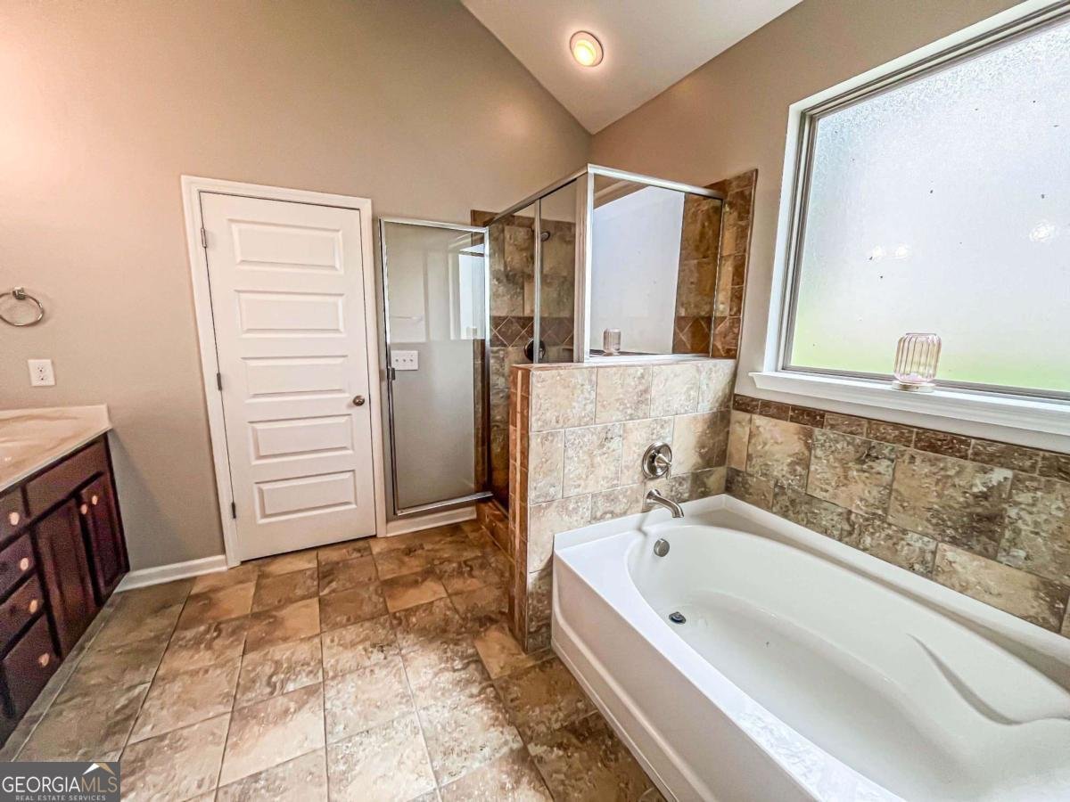 4220 Sawgrass Dr Lithonia - 27