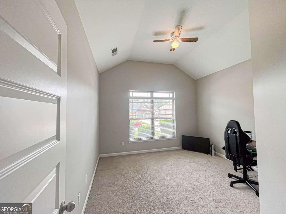 4220 Sawgrass Dr Lithonia - 40