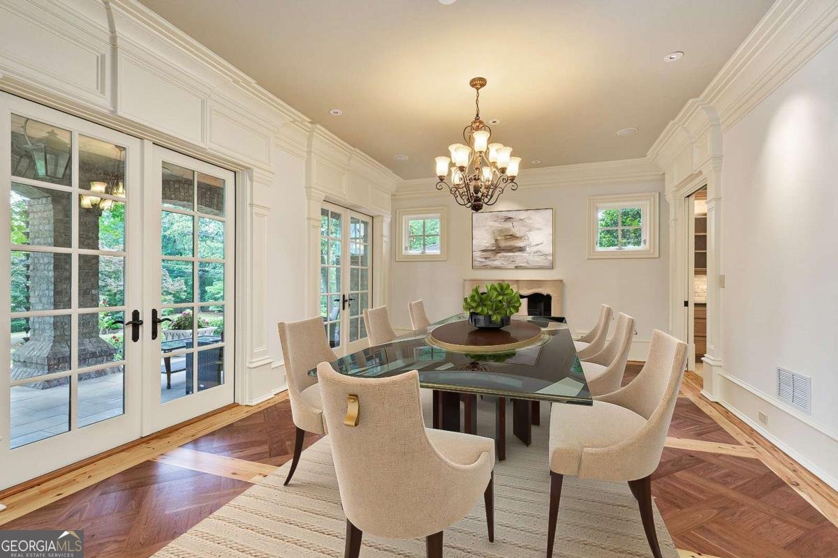1640 Nottingham Way Atlanta - 8