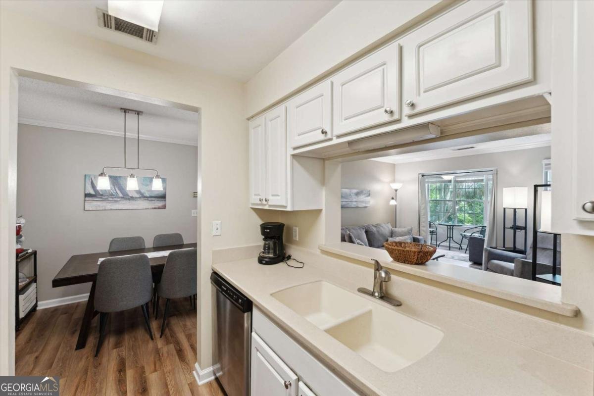 12300 Apache Avenue Savannah - 14