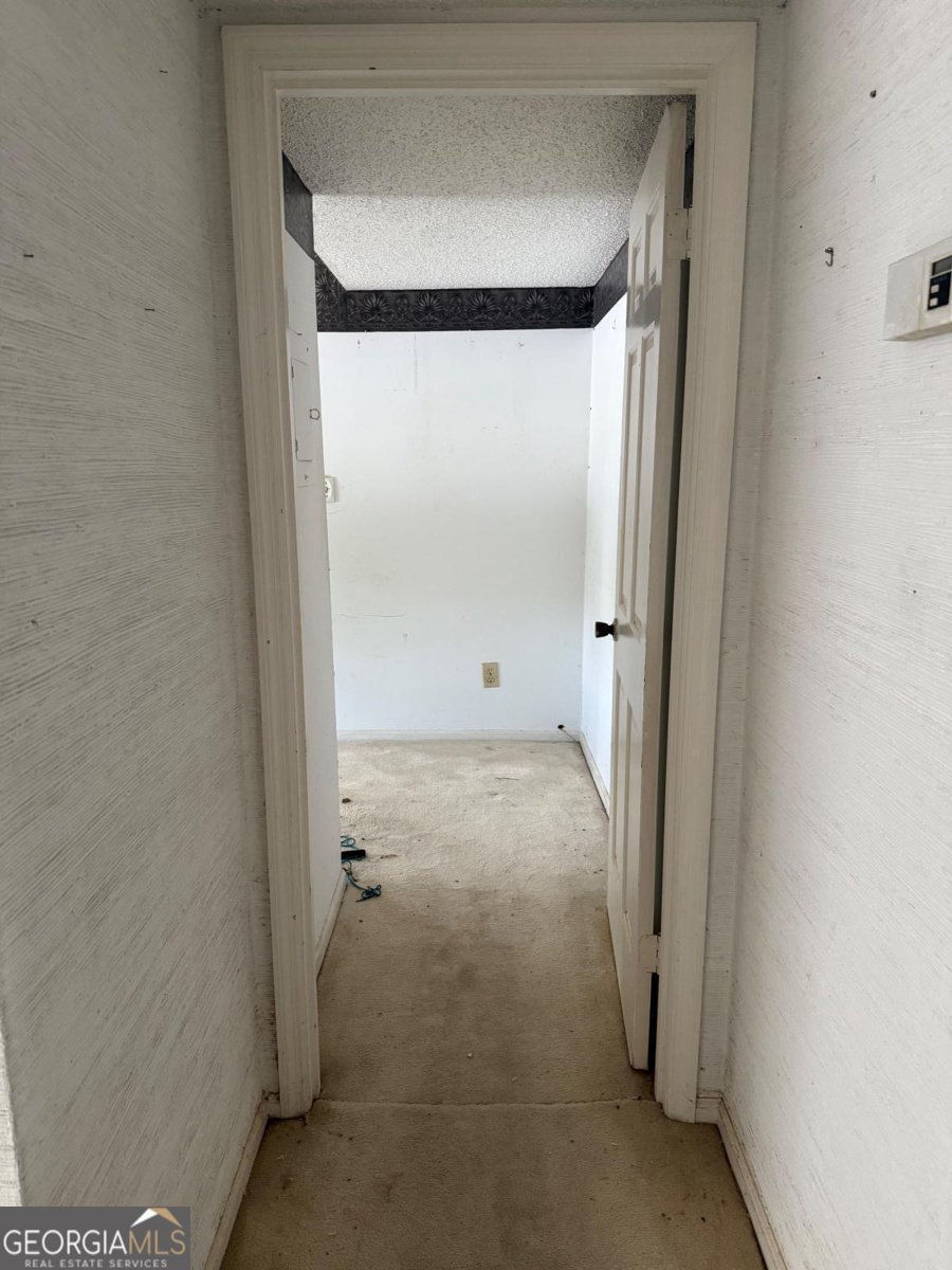 809 CAMELOT Drive College Park - 12