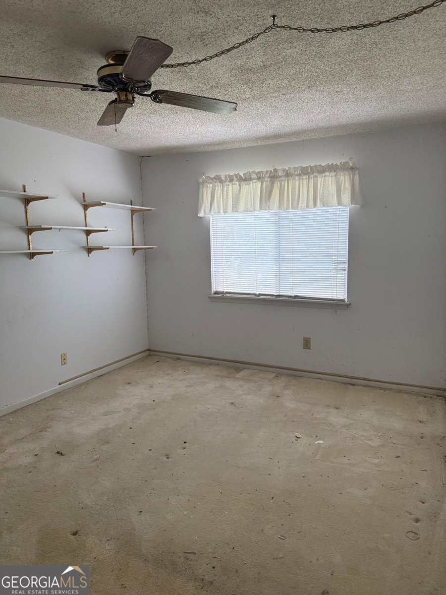 809 CAMELOT Drive College Park - 15