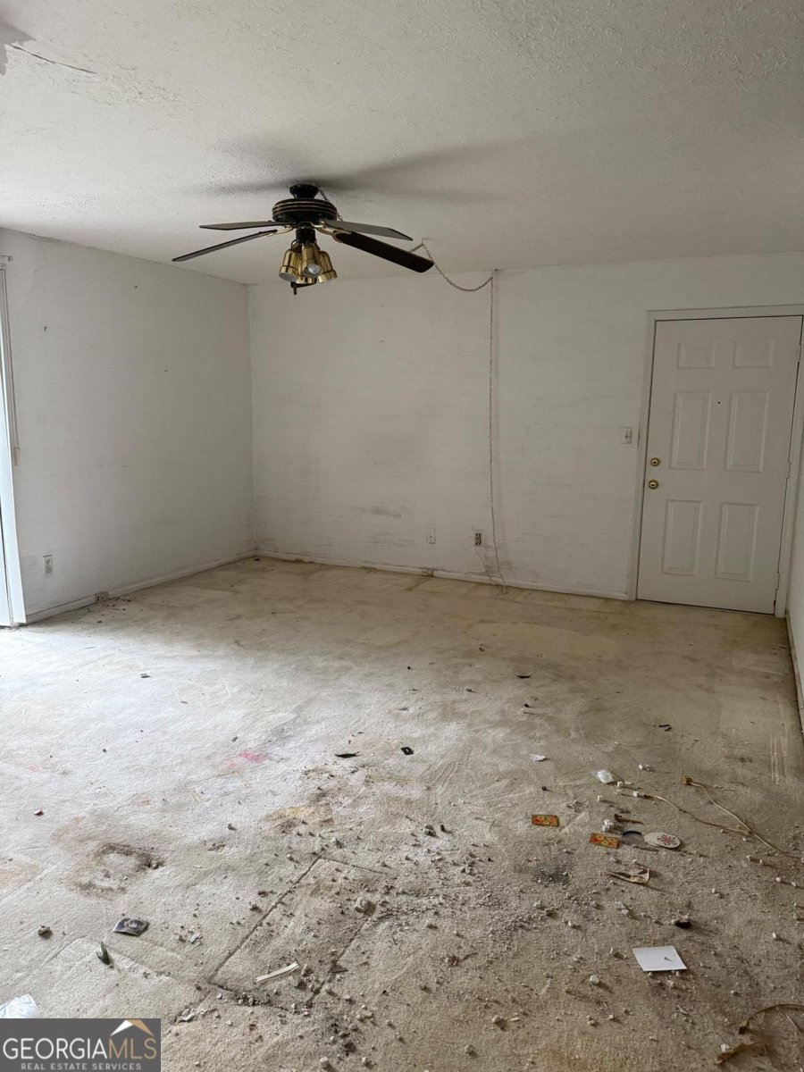 809 CAMELOT Drive College Park - 2