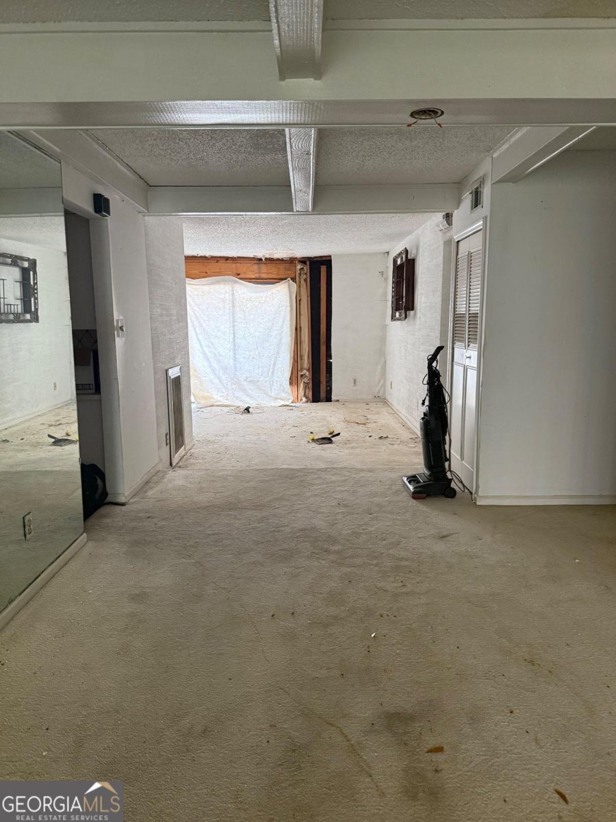 809 CAMELOT Drive College Park - 8