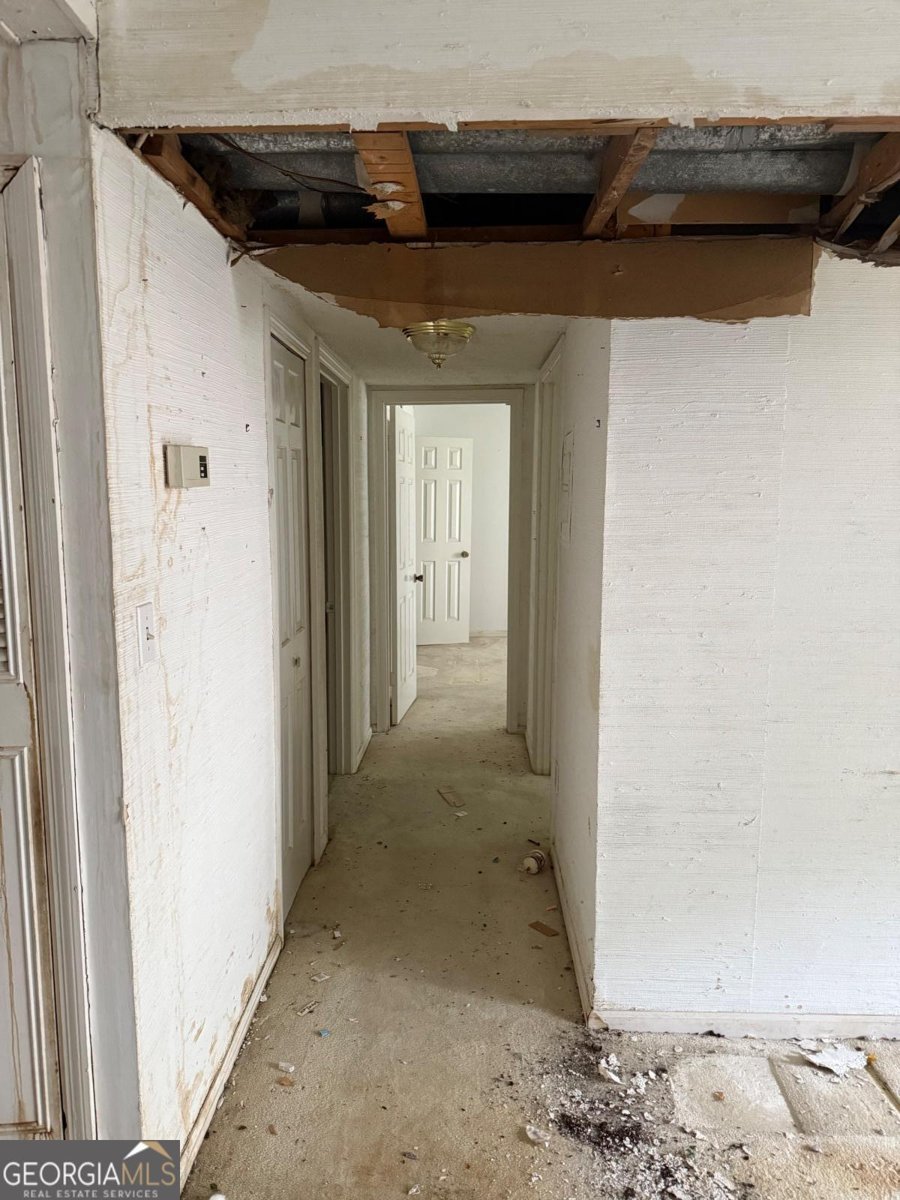 809 CAMELOT Drive College Park - 9