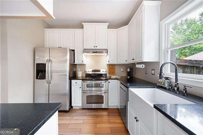 2192 Nine Oaks Drive Kennesaw - 23