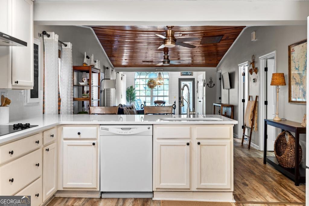 512 Lakeshore Drive Monticello - 4