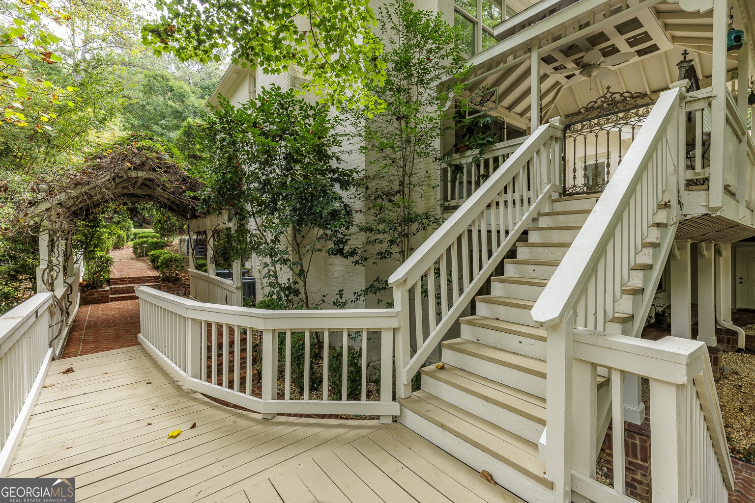 8480 Valemont Drive Sandy Springs - 39
