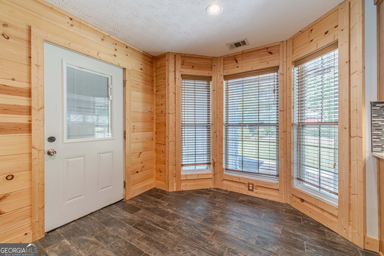 664 Johnson Road Oxford - 18