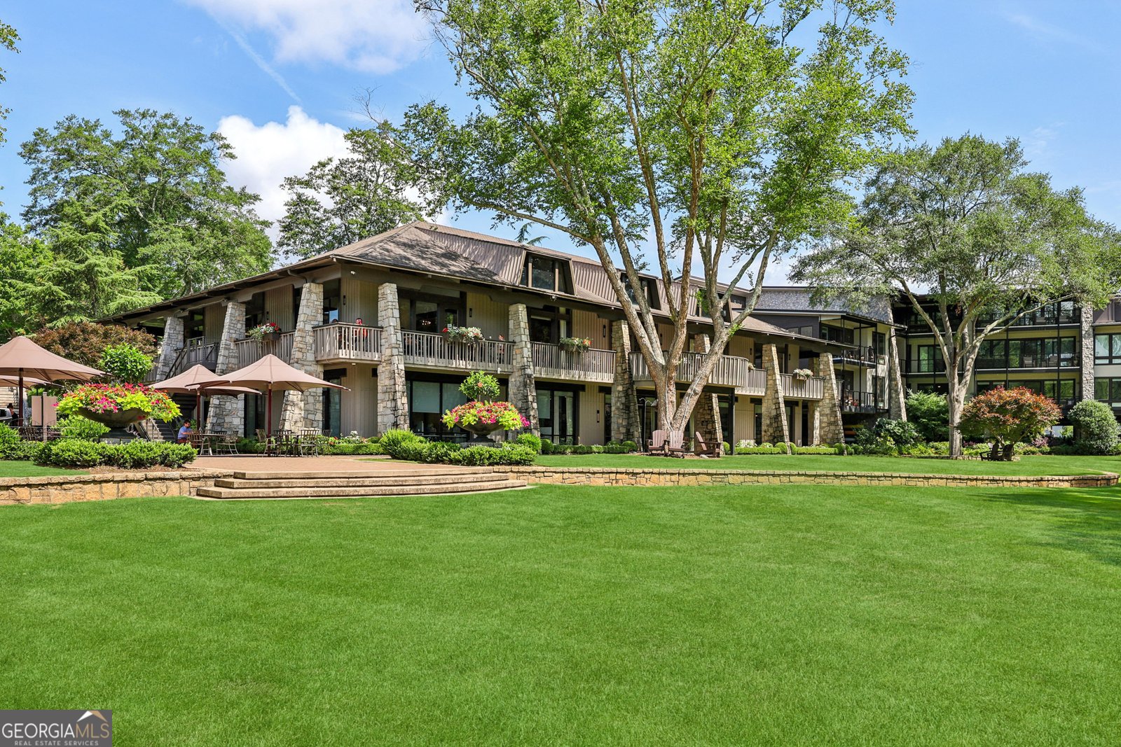 1027 Riverbend Club Drive Atlanta - 2