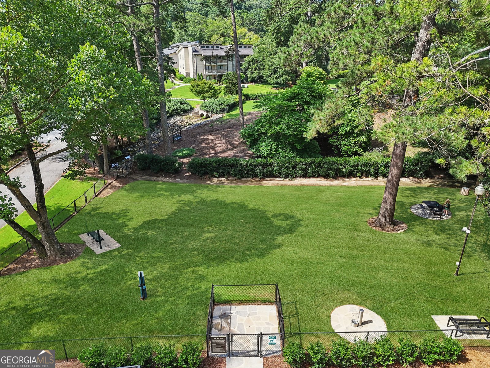 1027 Riverbend Club Drive Atlanta - 40