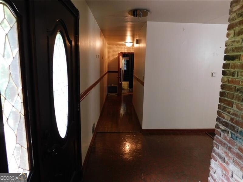 2765 Rollingwood Lane Atlanta - 1