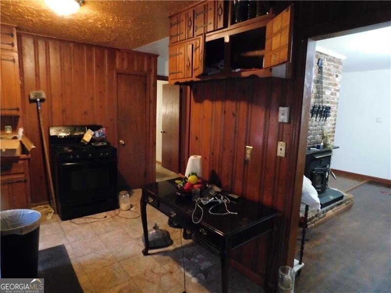 2765 Rollingwood Lane Atlanta - 2