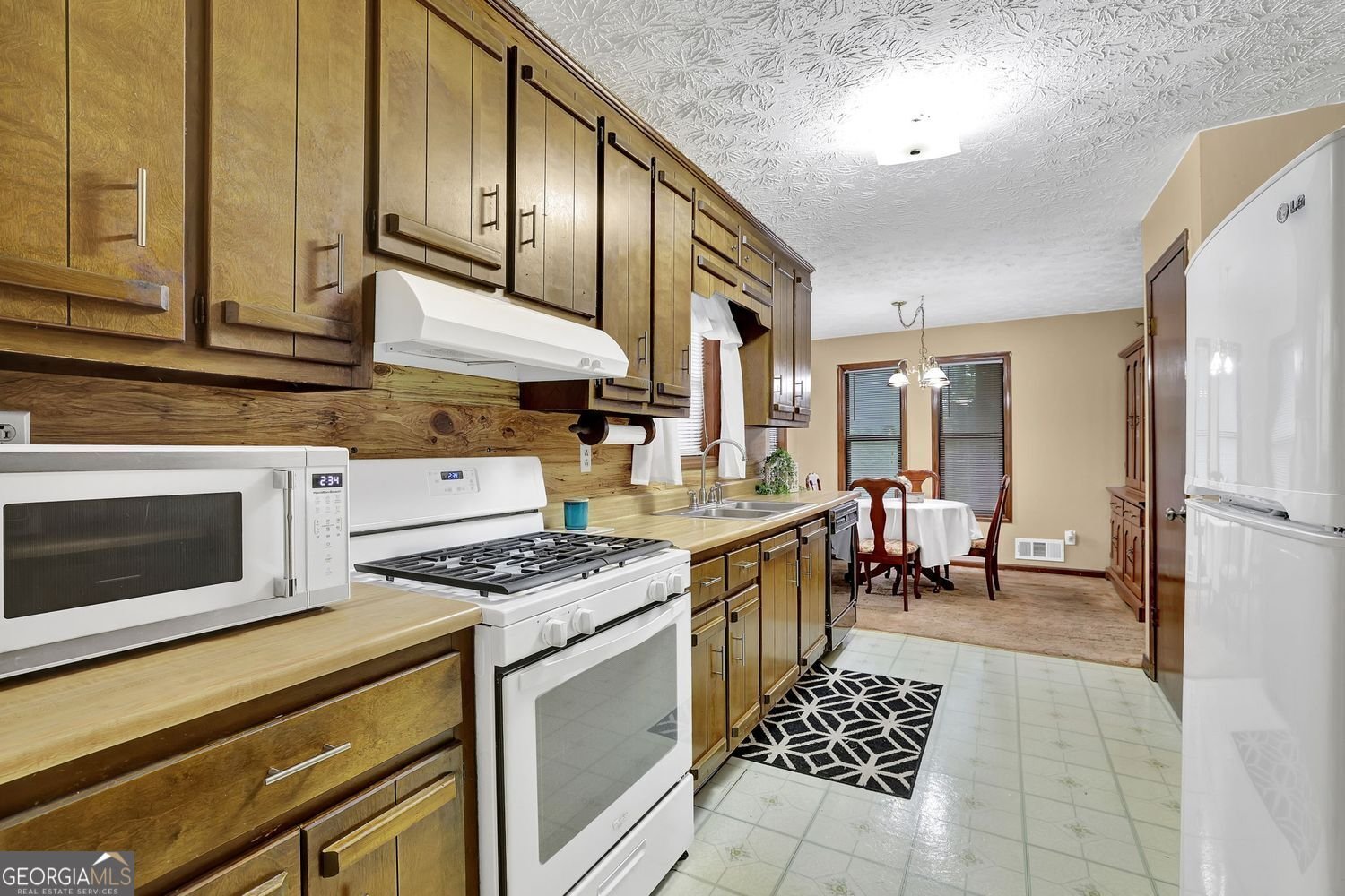 102 Bascomb Drive Drive Woodstock - 10