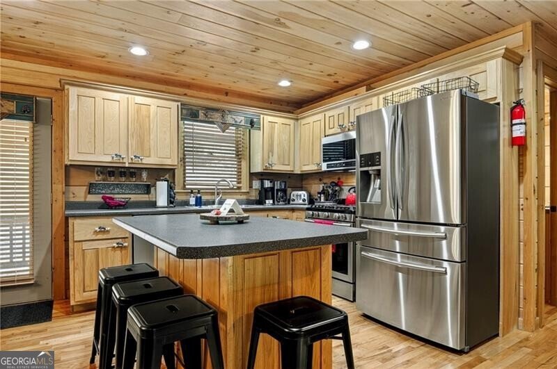 100 Black Oaks Road Cherry Log - 15