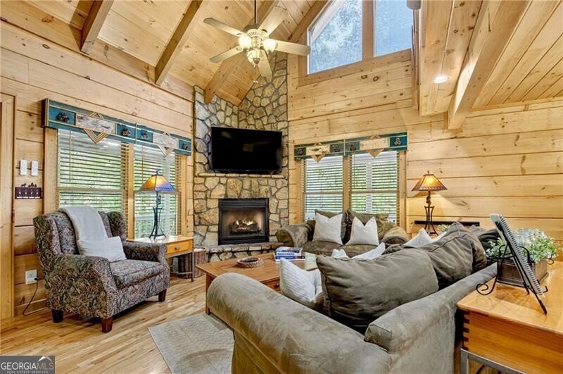 100 Black Oaks Road Cherry Log - 7