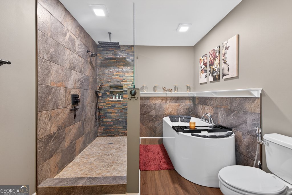 6131 Sparkling Cove Lane Buford - 33