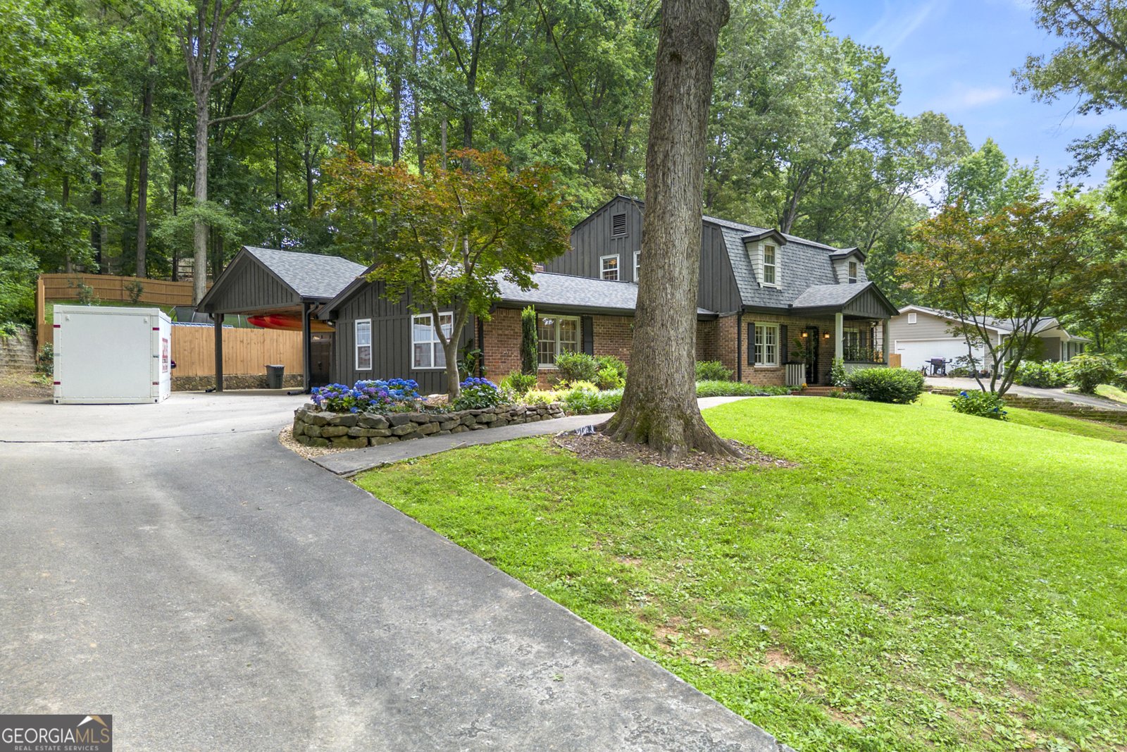 1050 Lake Charles Drive Roswell - 3