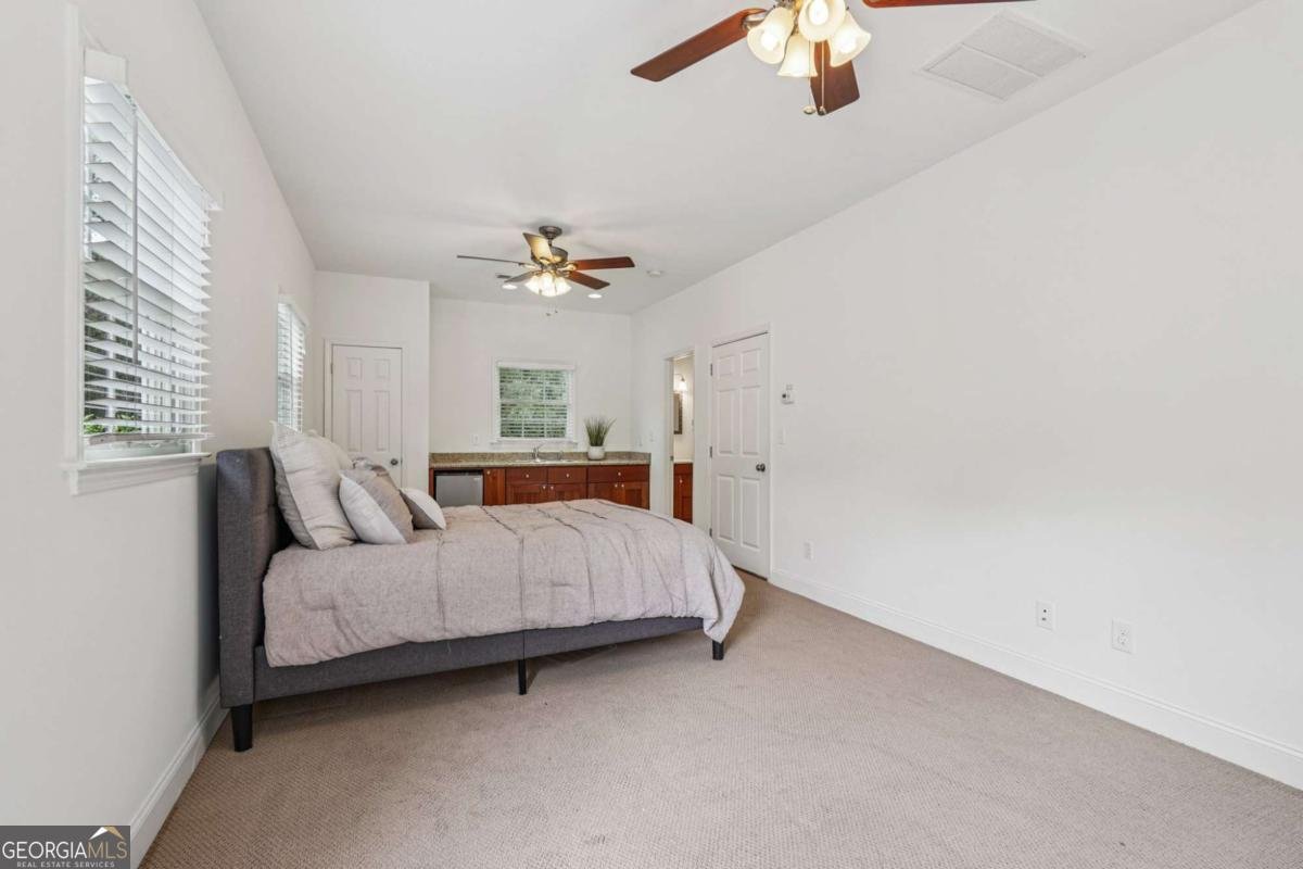 1501 Memory Lane Smyrna - 55