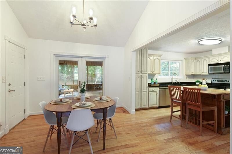 9685 Cone Court Roswell - 13