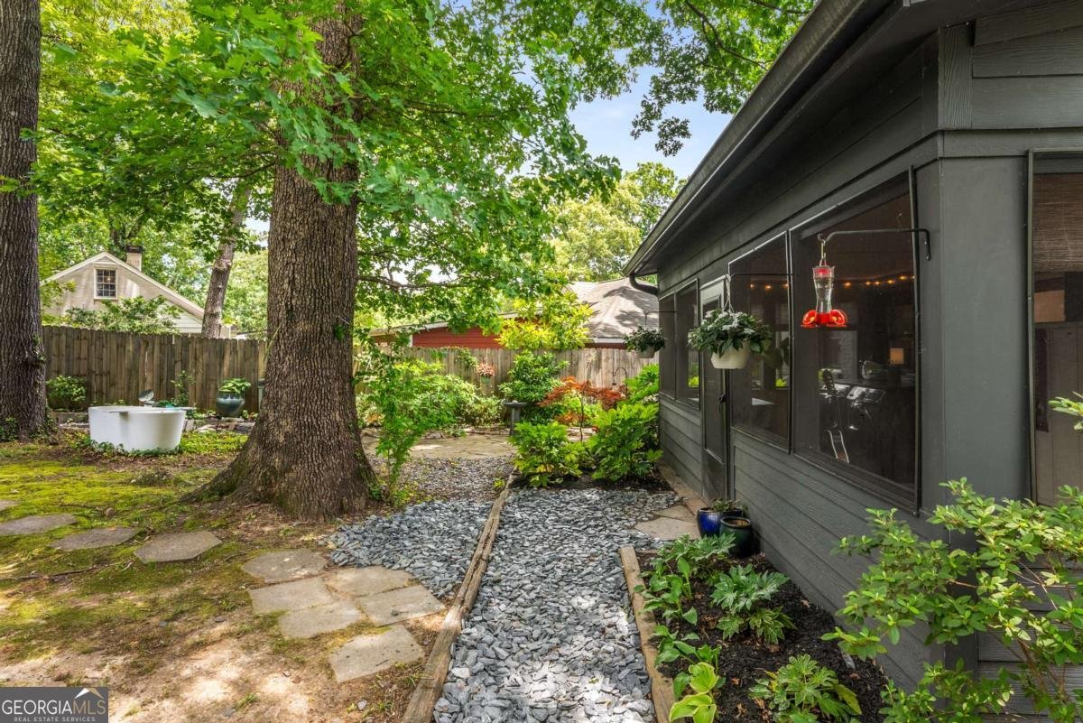 2468 Fallview Terrace Atlanta - 21