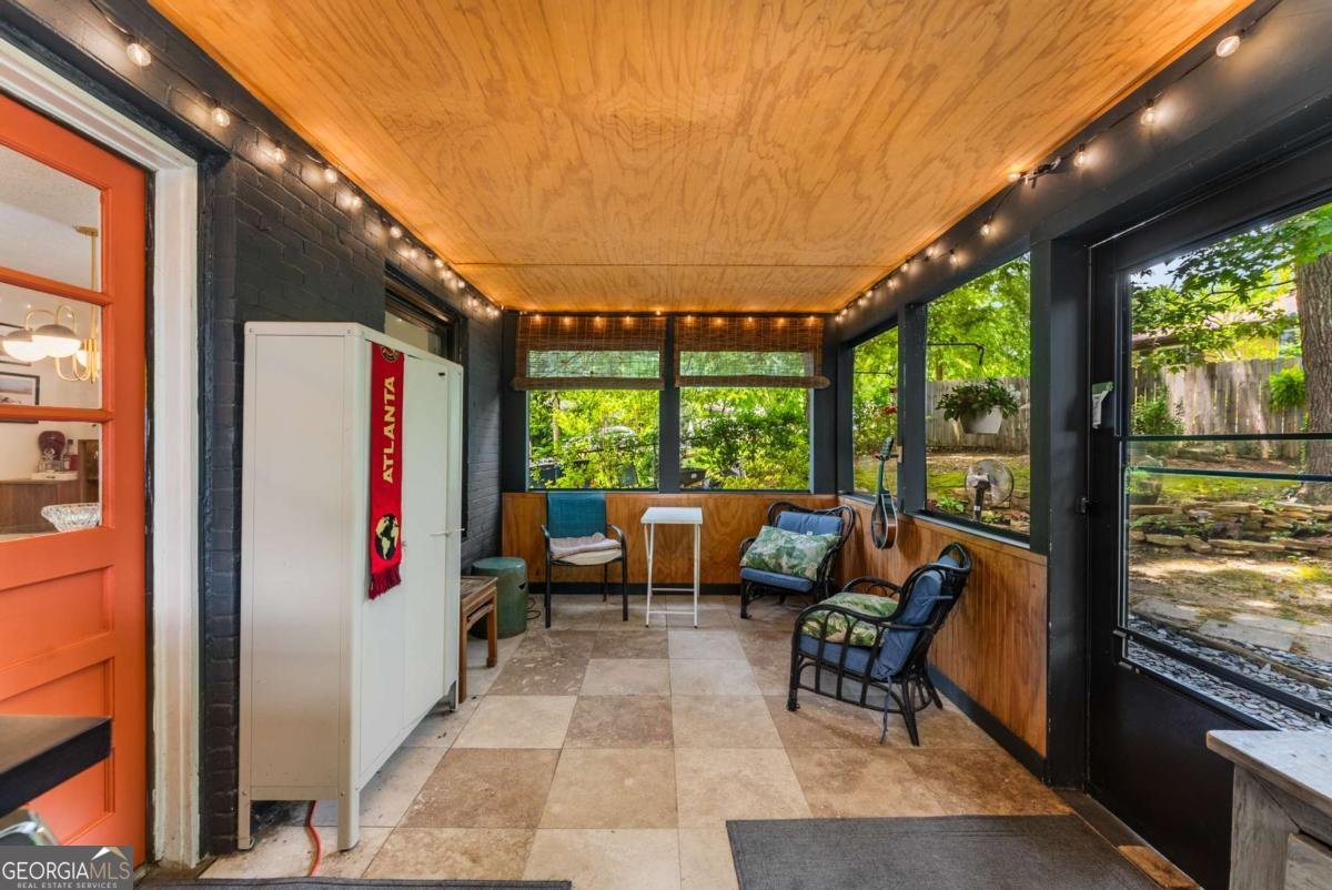 2468 Fallview Terrace Atlanta - 30