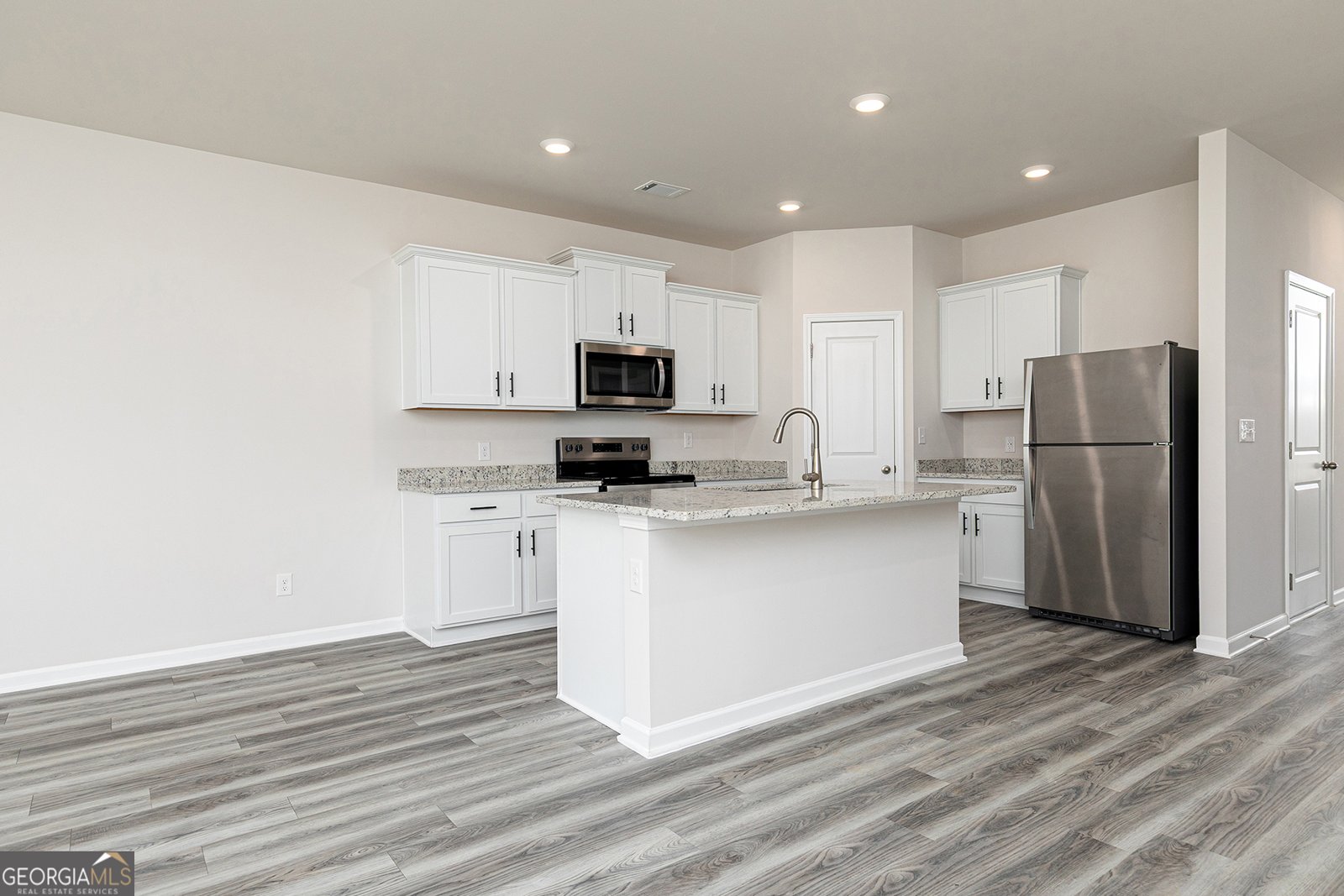 3995 Hidden River Lane Oakwood - 10