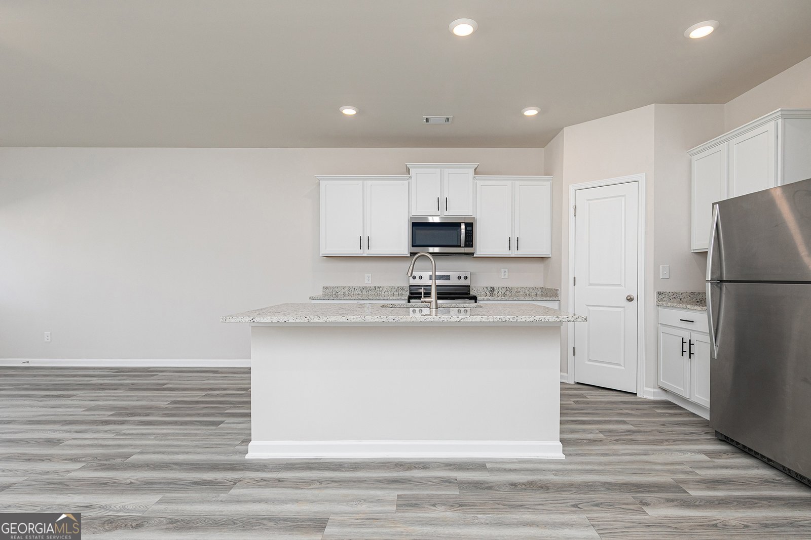 3995 Hidden River Lane Oakwood - 8
