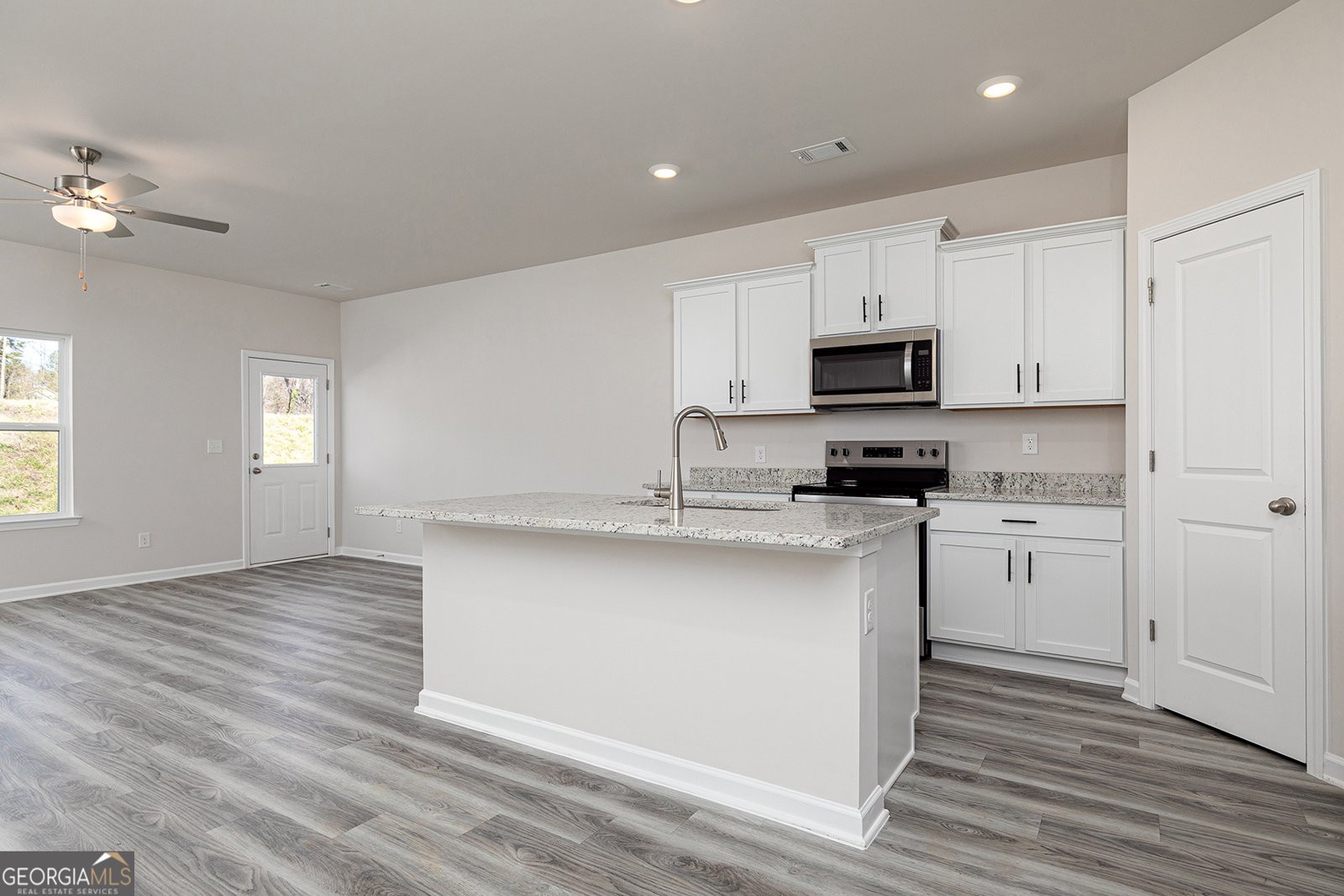 3995 Hidden River Lane Oakwood - 9