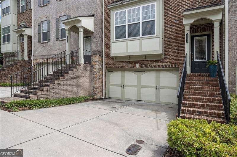 1935 Cobblestone Circle Brookhaven - 1