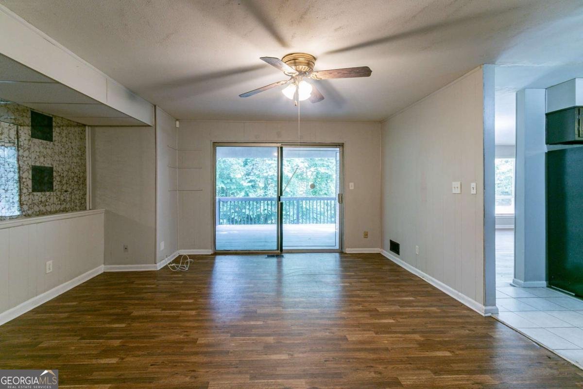 460 Kildare Avenue Atlanta - 16