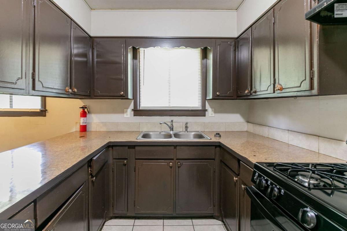 460 Kildare Avenue Atlanta - 8