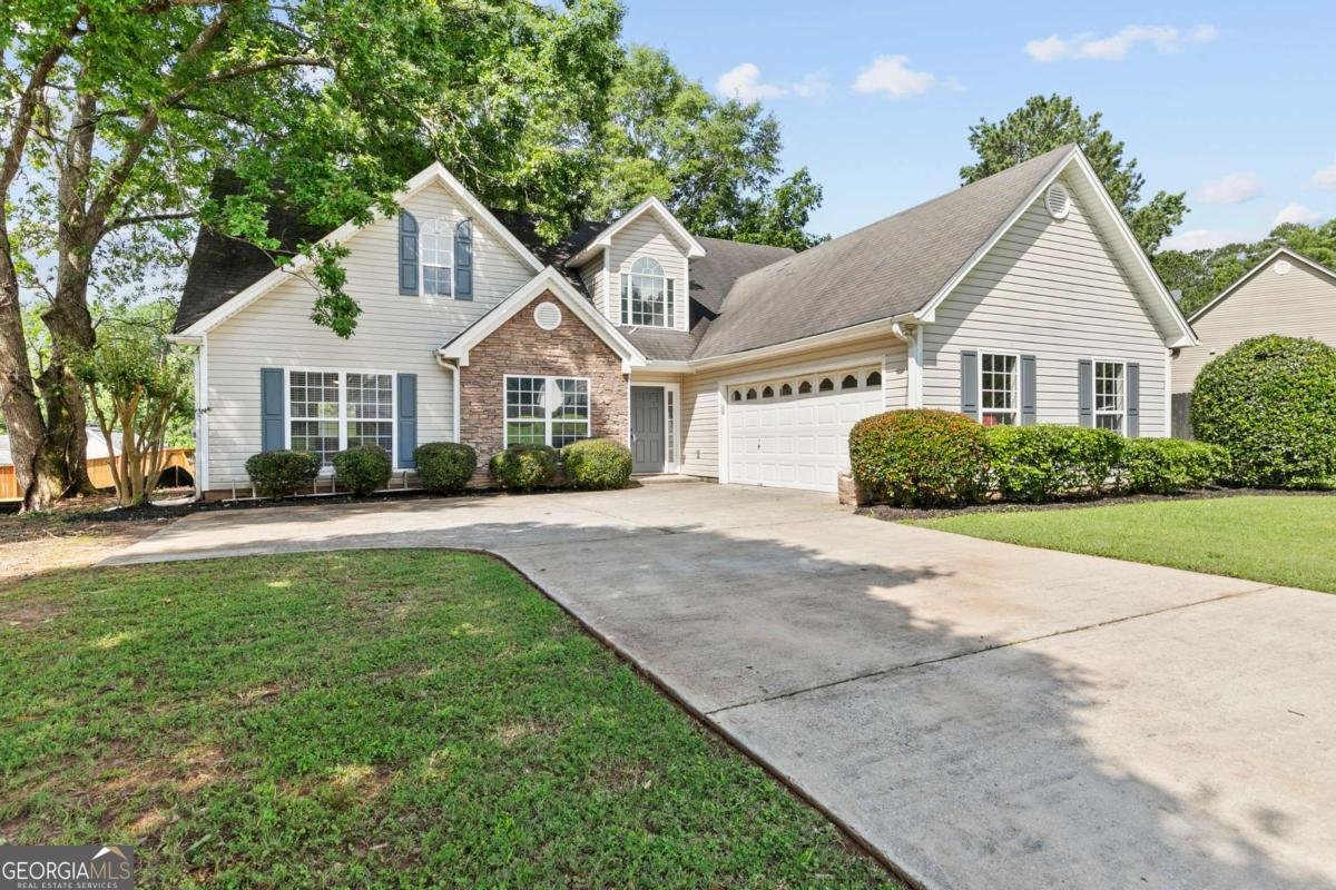 4042 Laurel Bend Court Snellville - 1