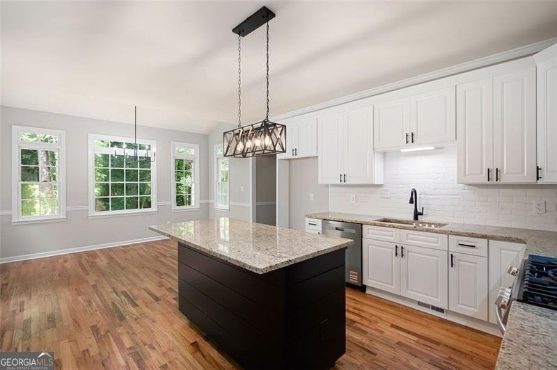 1096 POLO CLUB Drive Marietta - 16