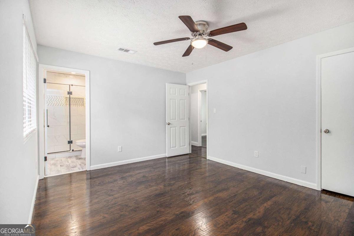 4835 Kellys Mill Drive Lilburn - 11