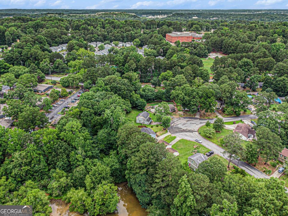 4835 Kellys Mill Drive Lilburn - 31