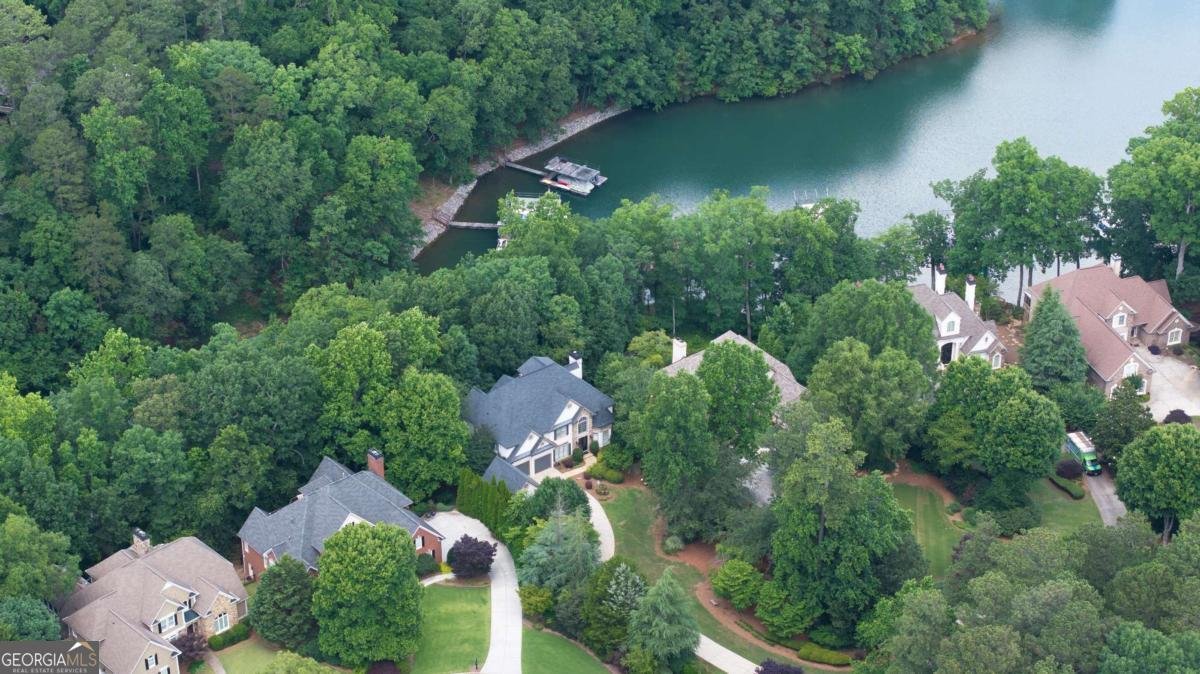 1515 Lockridge Drive Cumming - 1