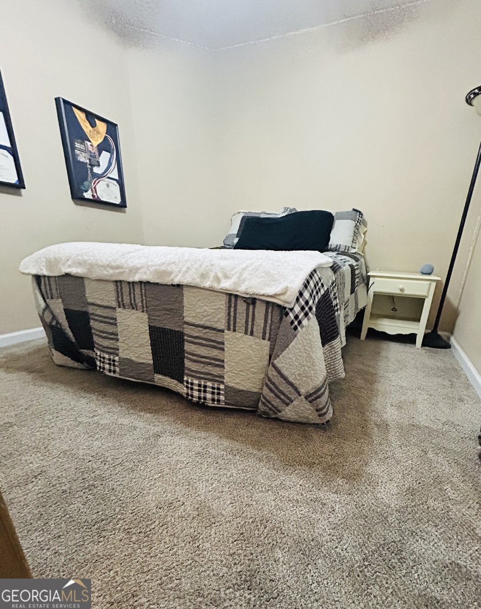 515 Pin Oak Drive Bethlehem - 17