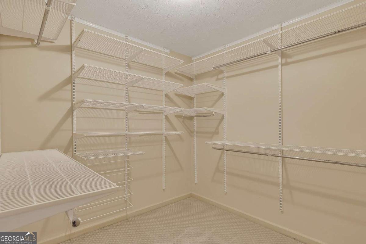 1324 Concord Circle Lilburn - 35