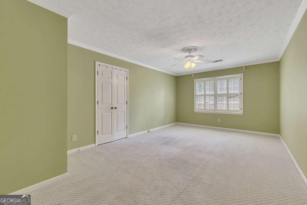 1324 Concord Circle Lilburn - 39
