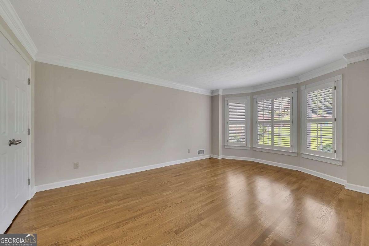 1324 Concord Circle Lilburn - 6