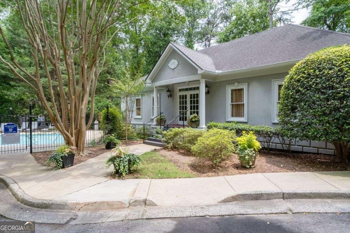3071 LENOX Road Atlanta - 23