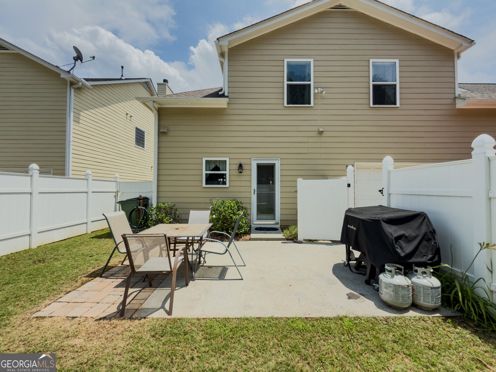 557 Pringle Drive Suwanee - 30